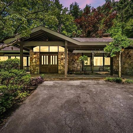 Bourbon Hollow Lodge With Hot Tub And Pool Plus Game Room Only 5 Min To Downtown Gatlinburg Exterior photo