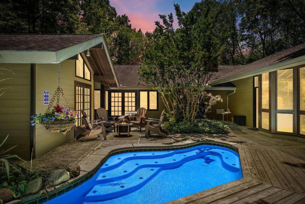 Bourbon Hollow Lodge With Hot Tub And Pool Plus Game Room Only 5 Min To Downtown Gatlinburg Exterior photo