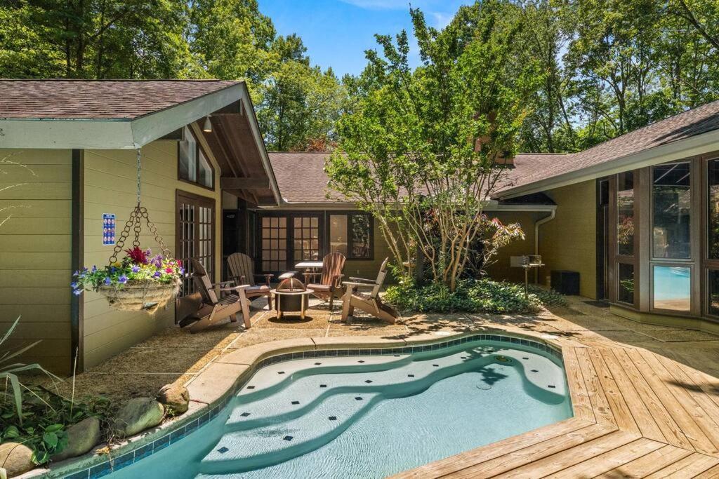 Bourbon Hollow Lodge With Hot Tub And Pool Plus Game Room Only 5 Min To Downtown Gatlinburg Exterior photo